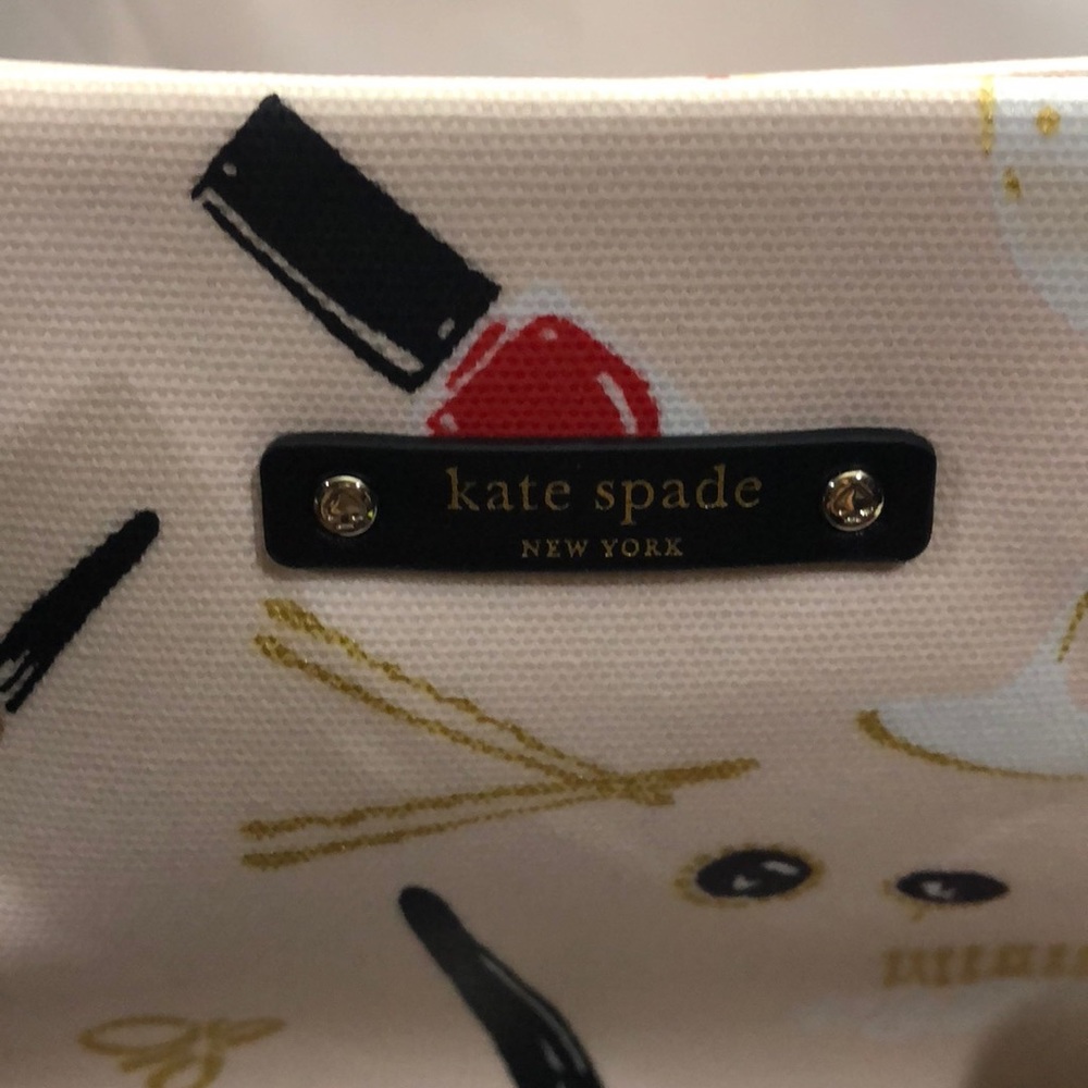 New with tags Kate Spade ♠️Tote - Picture 3 of 3